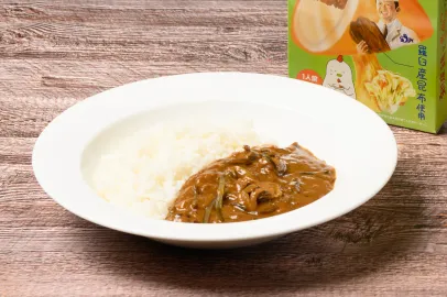 知床鶏ときのこのカレーの画像